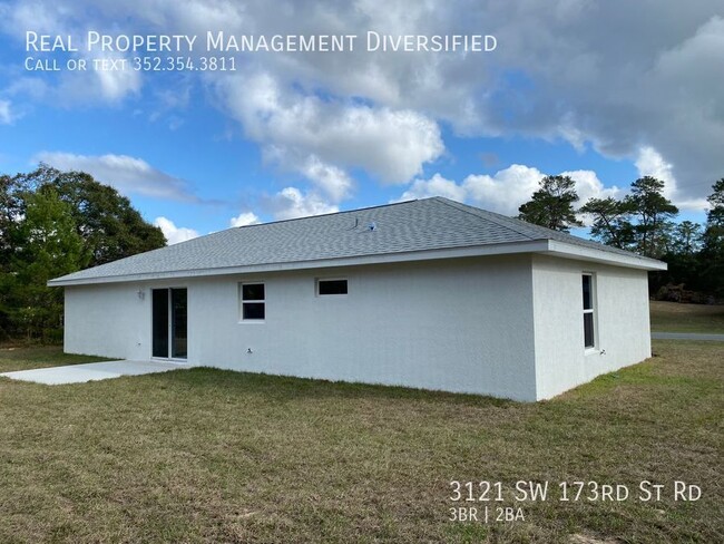 Building Photo - Desirable SW Ocala Neighborhood 3/2/2 **WO...