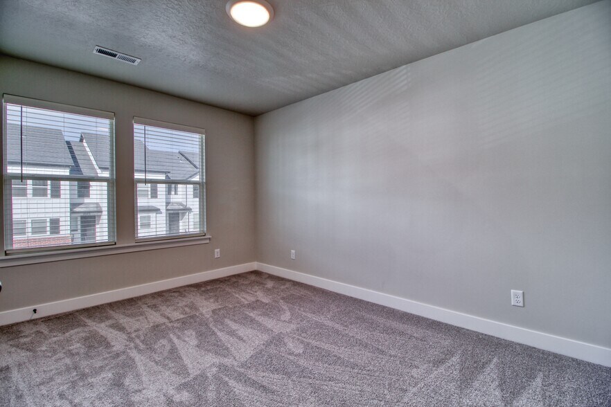 Building Photo - 2020 N 3830 W
