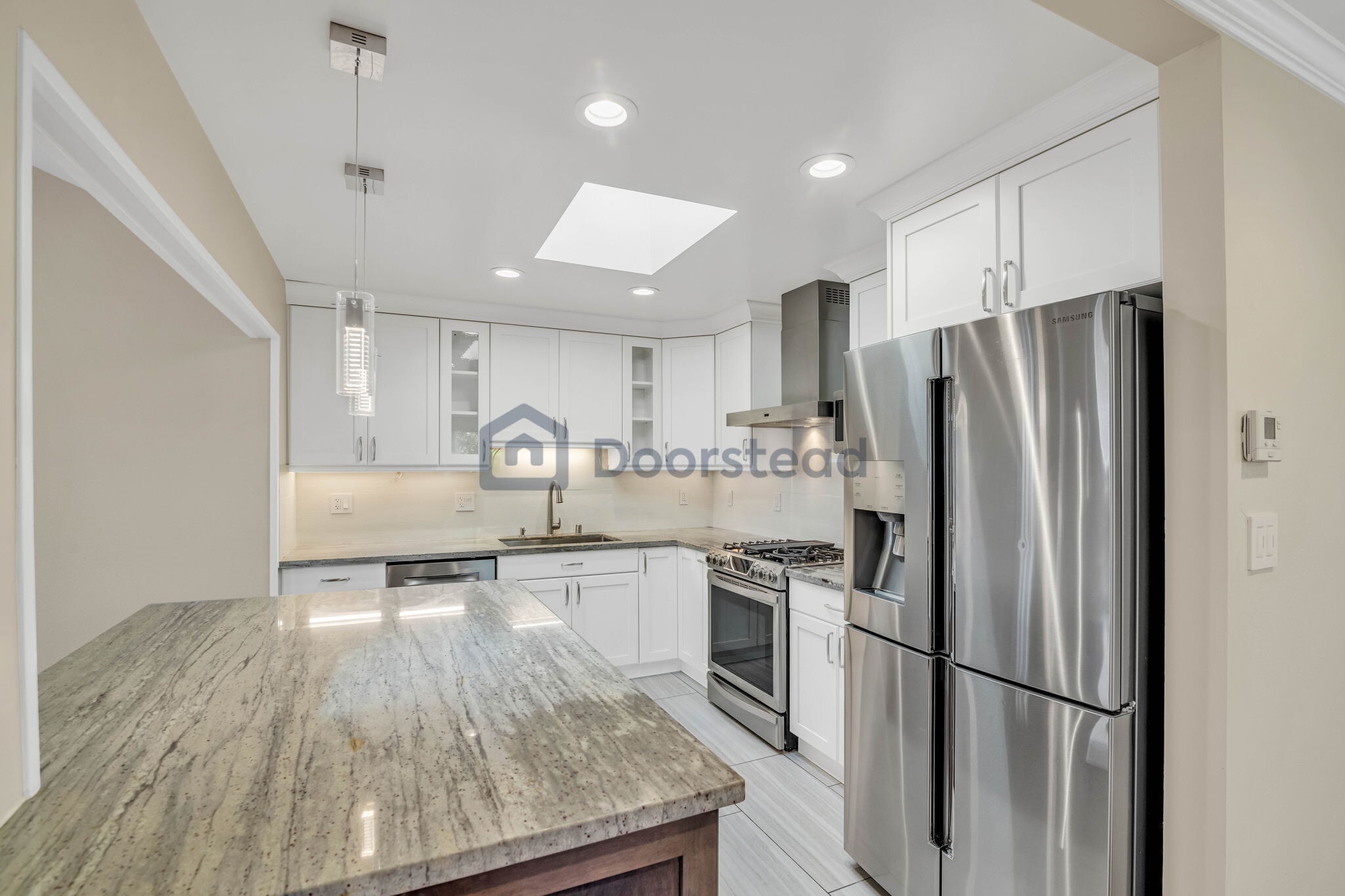 Building Photo - 505 Hiller St