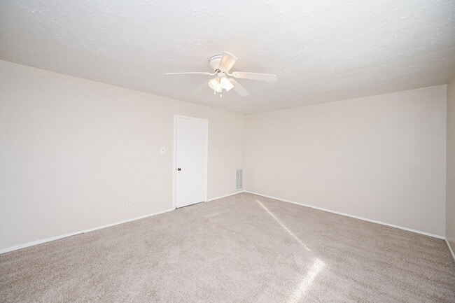 Building Photo - 4723 Merwin St