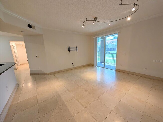 Building Photo - 5001 Baraldi Cir