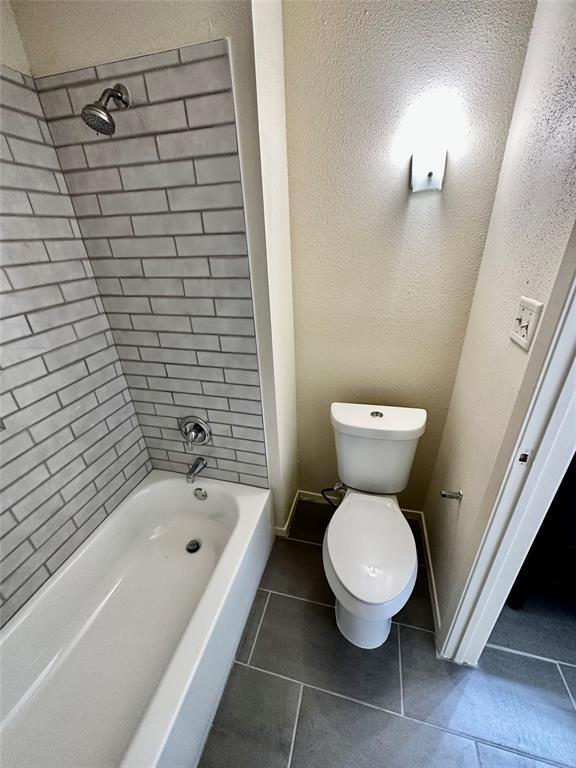 Building Photo - 6701 Sands Point Dr