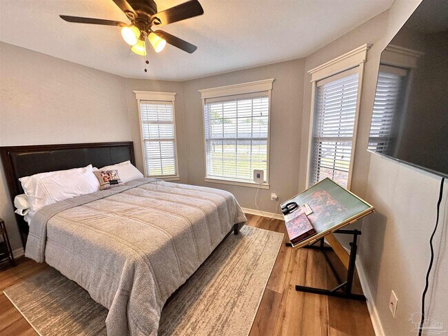 Building Photo - 346 Mizzen Ln