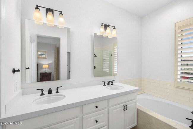 Building Photo - 7400 E Gainey Club Dr