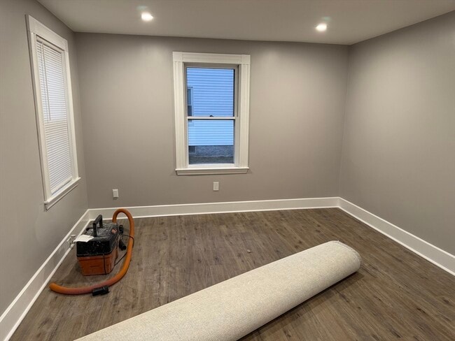 Building Photo - 157 East St