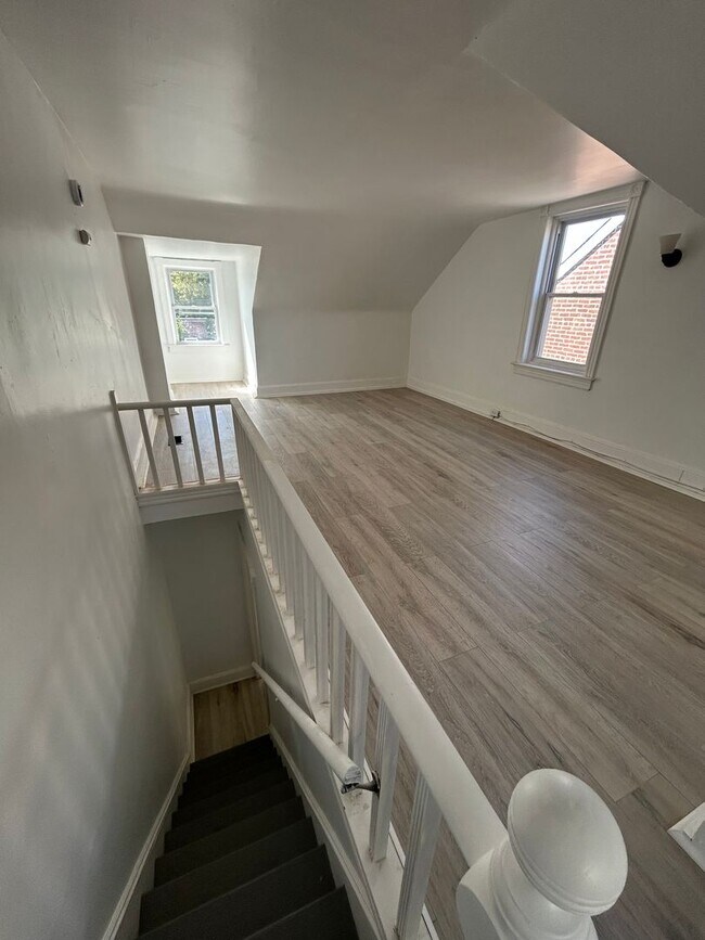 Building Photo - 350 Cleveland Ave