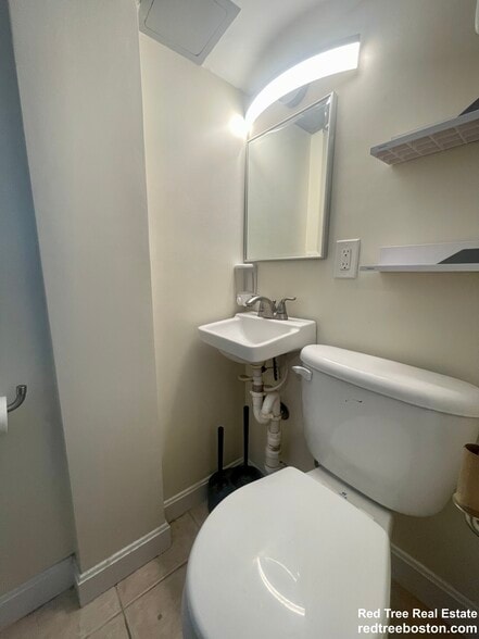 Building Photo - 25 St Marys Ct