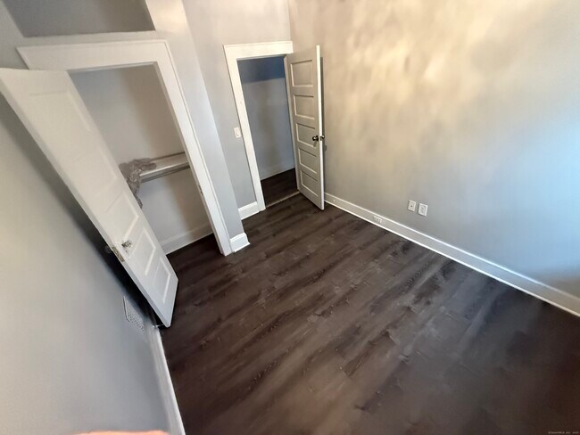 Building Photo - 824 Capitol Ave