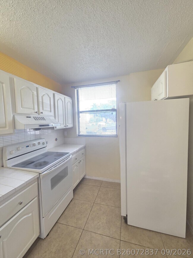 Building Photo - 8419 Forest Hills Dr