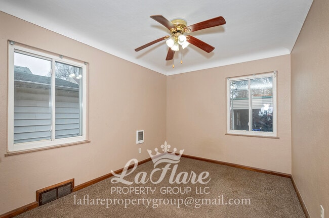 Building Photo - 1612 Berdan Ave