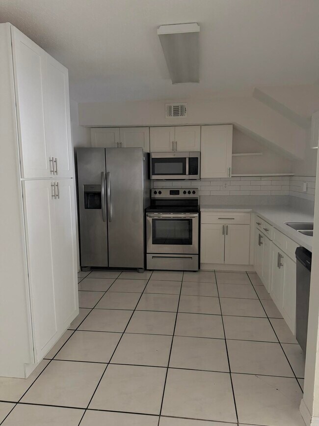 Building Photo - 13790 Bottlebrush Ct