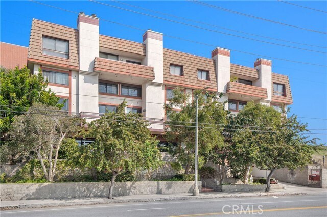 Building Photo - 8828 Pershing Dr