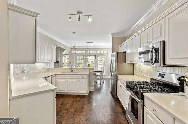 Building Photo - 203 Lenox Dr