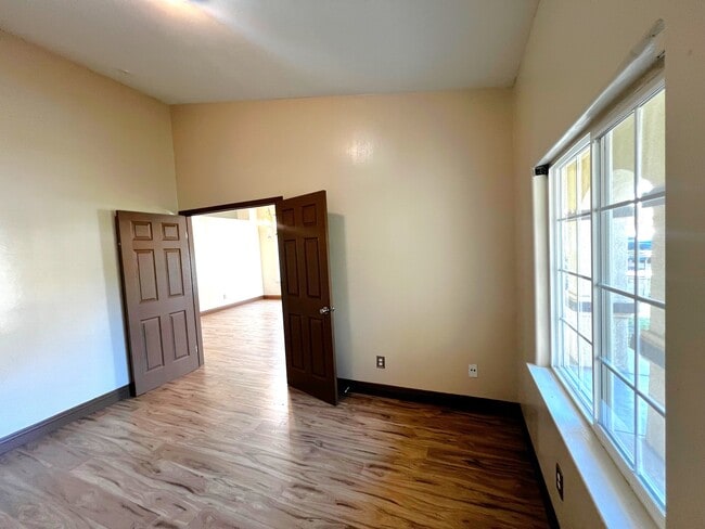 Building Photo - 4211 Rio Viejo Dr