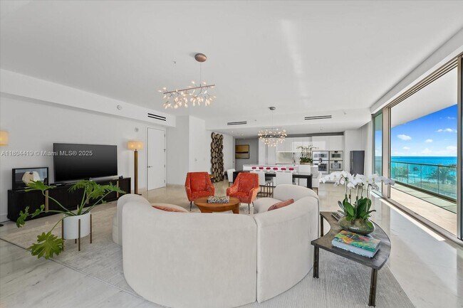 Building Photo - 10201 Collins Ave