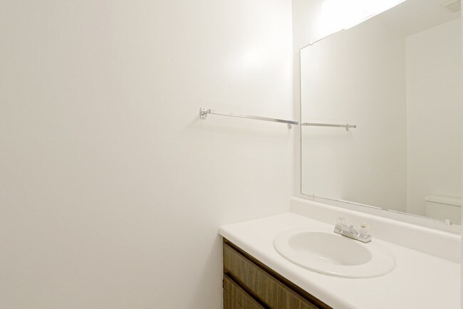 Building Photo - 202 Spring Creek Dr