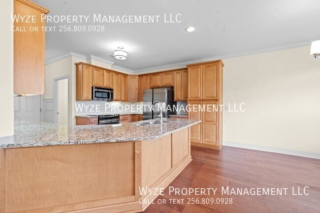 Building Photo - 410 Creekwater Cir