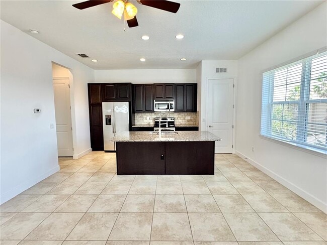 Building Photo - 14016 Dunant Ln