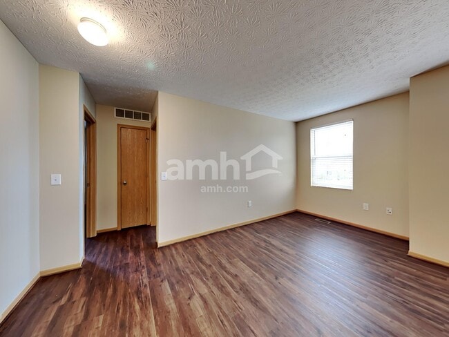 Building Photo - 5688 Battle Creek Way