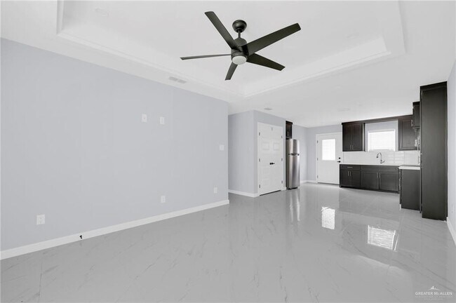 Building Photo - 1620 El Camino Dr