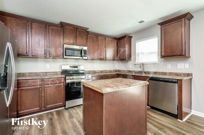 Building Photo - 1540 Weatherend Dr