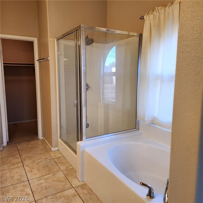 Building Photo - 8657 Majestic Vision Way