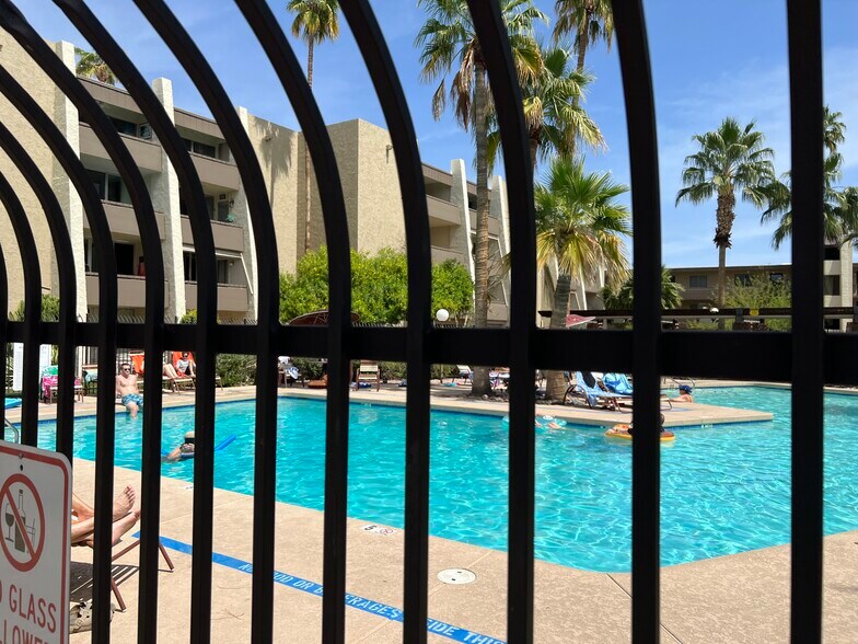 heated pool - 7625 E Camelback Rd