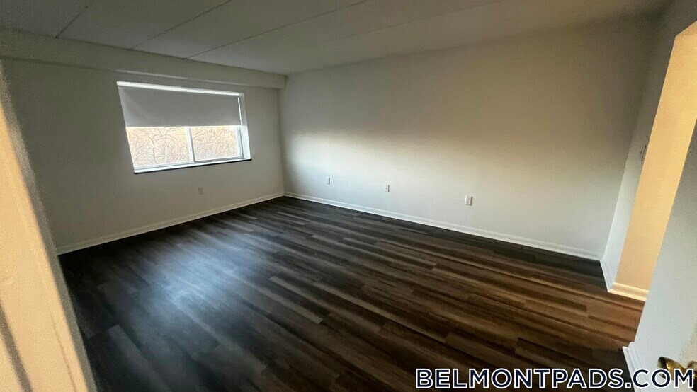 Building Photo - 55 Hill Rd