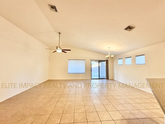 Building Photo - 7159 E Cherrywood St