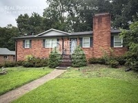 Building Photo - 1507 Berwick Rd SW