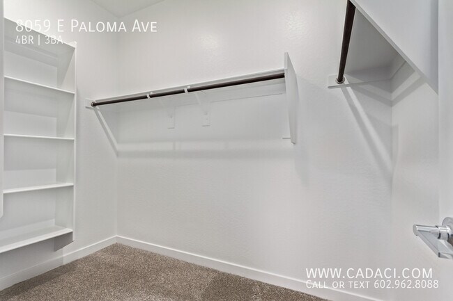 Building Photo - 8059 E Paloma Ave