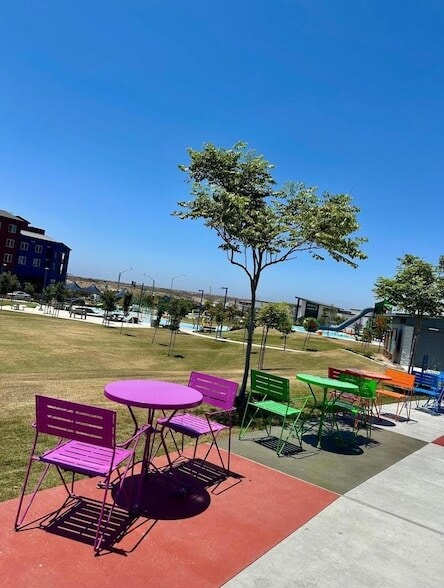 Building Photo - 6020 Moonglow Dr