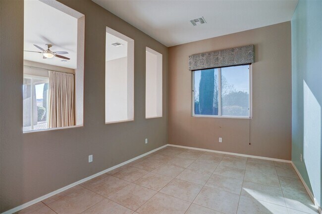 Building Photo - $300 off your move in costs. Now pets allowed! Beautiful 2 bed + den, 2 bath Home Located in Quai...