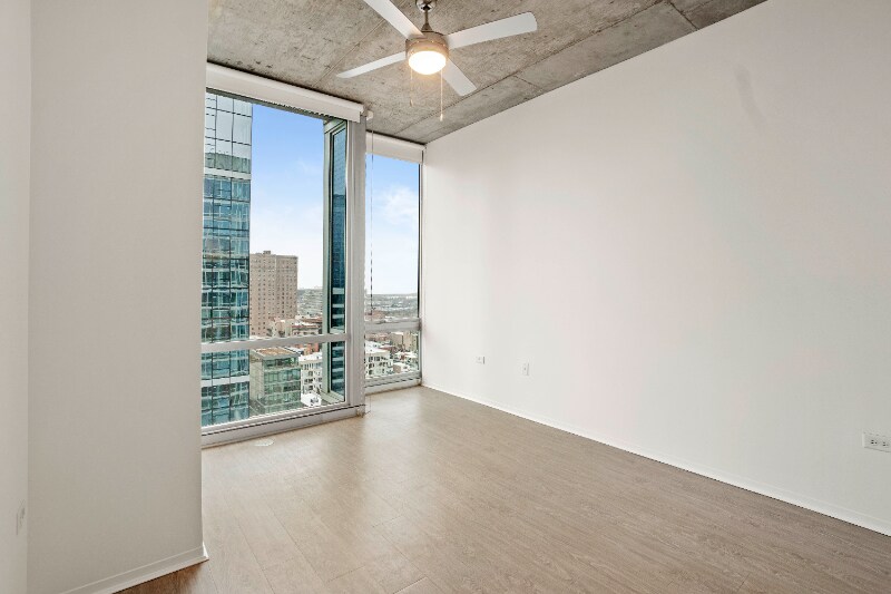 Building Photo - 1425 S State St