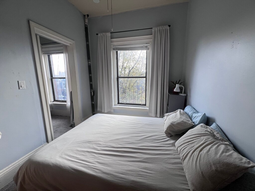 Building Photo - 656 Tremont St