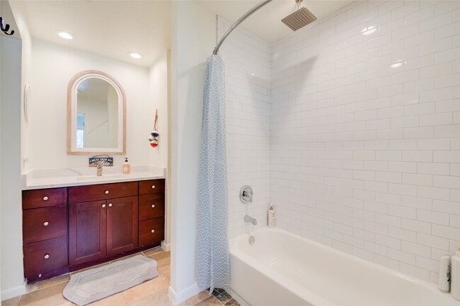 Building Photo - 7041 Kingston Cove Ln