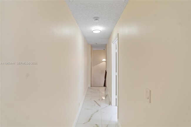 Building Photo - 11009 Mainsail Dr