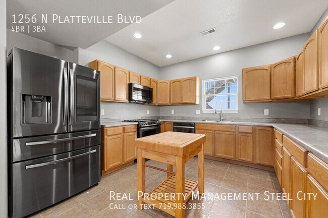 Building Photo - 1256 N Platteville Blvd