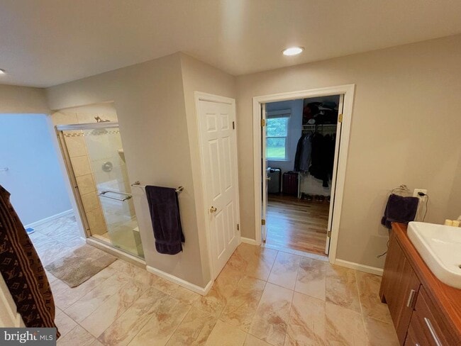 Building Photo - 13209 Lantern Hollow Dr