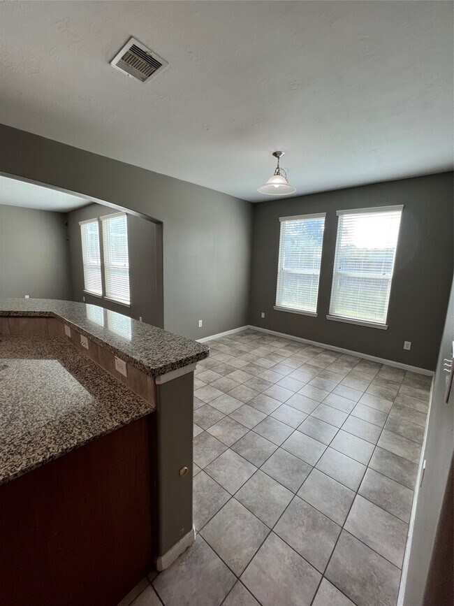 Building Photo - 23623 Plantation Pines Ln