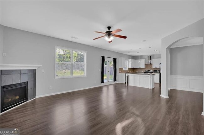 Building Photo - 581 Collingsworth Ln NE