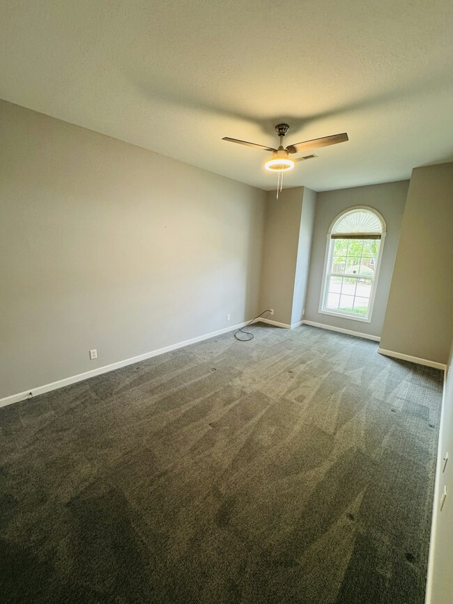 Building Photo - 7722 Ellisville Ln