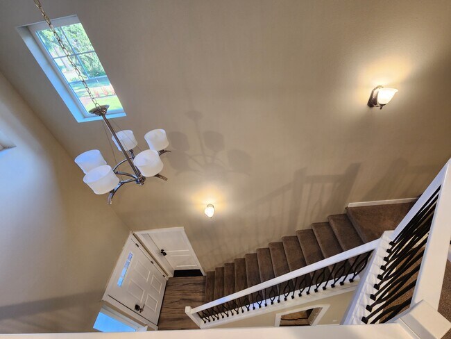 Building Photo - 958 152nd St E