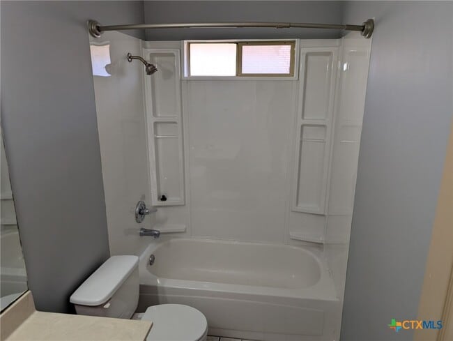 Building Photo - 4309 Chantz Dr