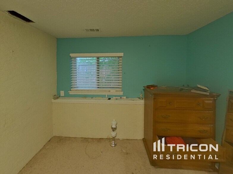 Building Photo - 2945 Rolling Wood Loop