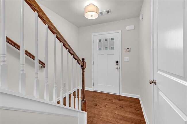 Building Photo - 893 Society Cir