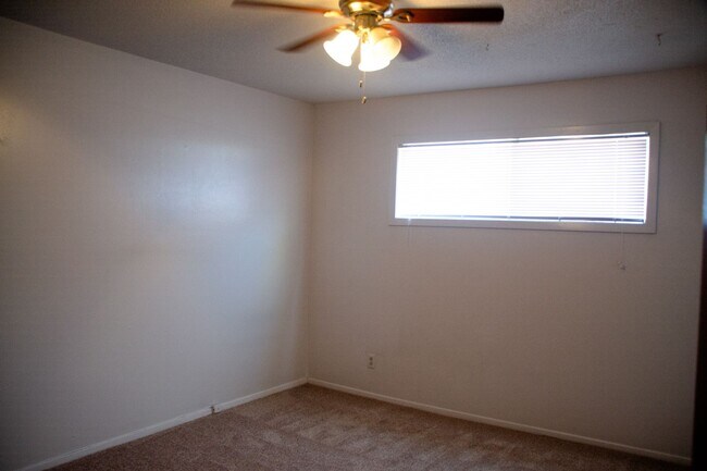 Interior Photo - The Oaks Apartments