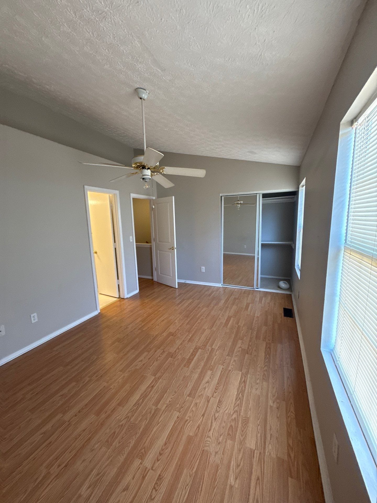 Building Photo - 3591 Kennesaw Station Dr NW