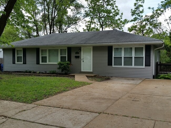 Building Photo - 1041 Willmann Ct