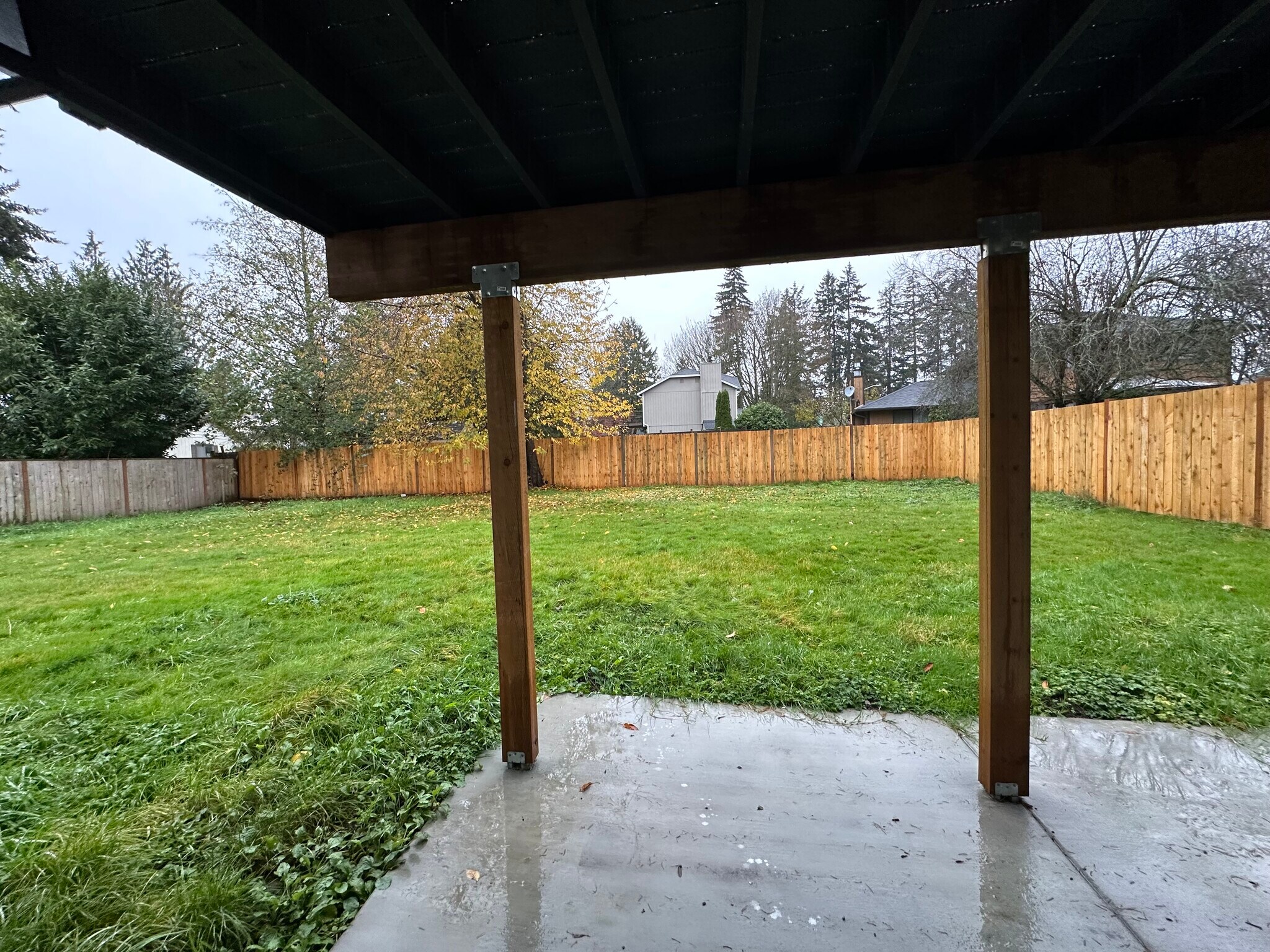 Building Photo - 20914 3rd Ave W